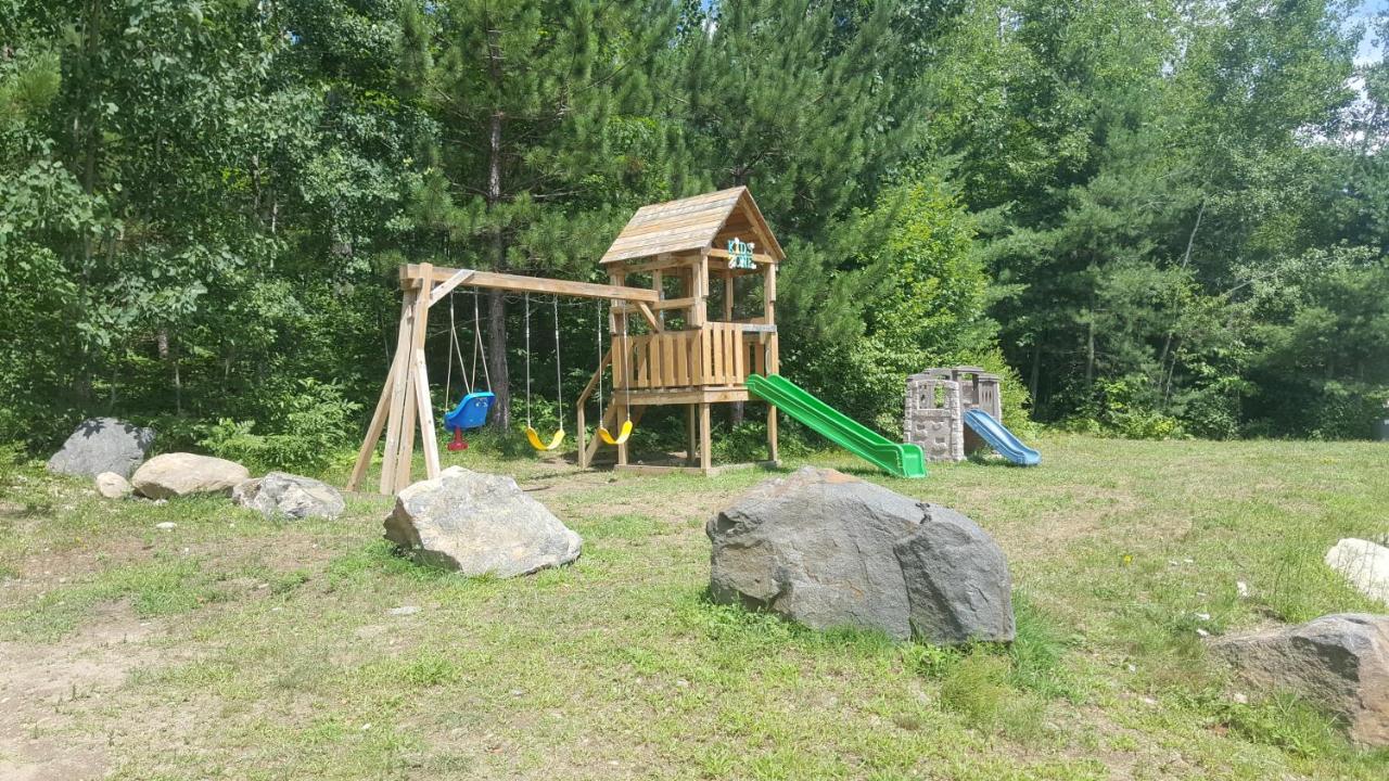 All Star Resort Madawaska Esterno foto